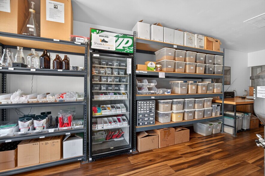 More Photos Of 651 8th Ave, Longmont Storefront Retail Office For Sale