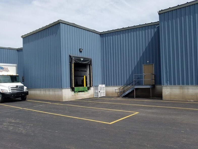 More Photos Of 6703 Rickyval St, Weston Warehouse For Lease