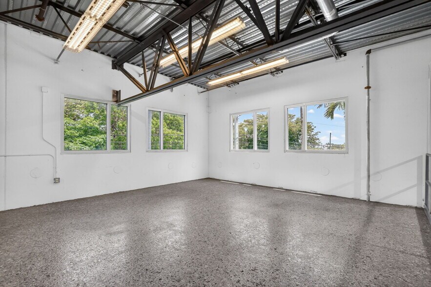 More Photos Of 1250 Wallace Dr, Delray Beach Warehouse For Lease