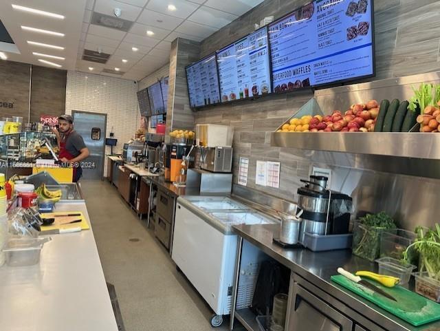 More Photos Of 150 S Flamingo Rd, Pembroke Pines Bar For Sale