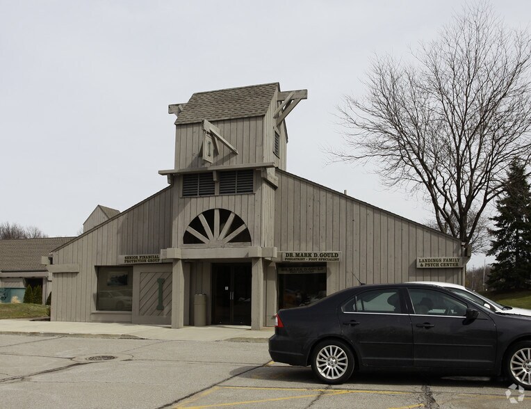More Photos Of 32730 Walker Rd, Avon Lake Medical For Lease