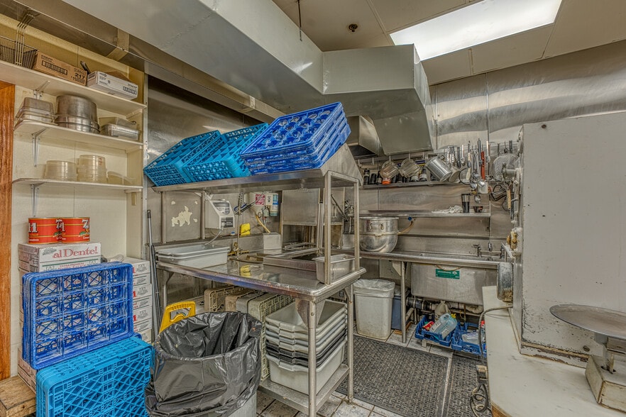 More Photos Of 45 Hanover St, Lebanon Restaurant For Lease