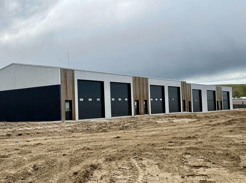 More Photos Of 360 Euskaldun Kalea st, Buffalo Warehouse For Sale