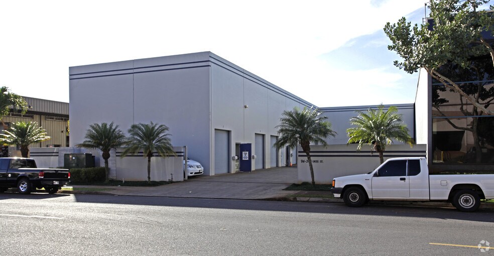 More Photos Of 94-344 Ukee St, Waipahu Warehouse For Lease