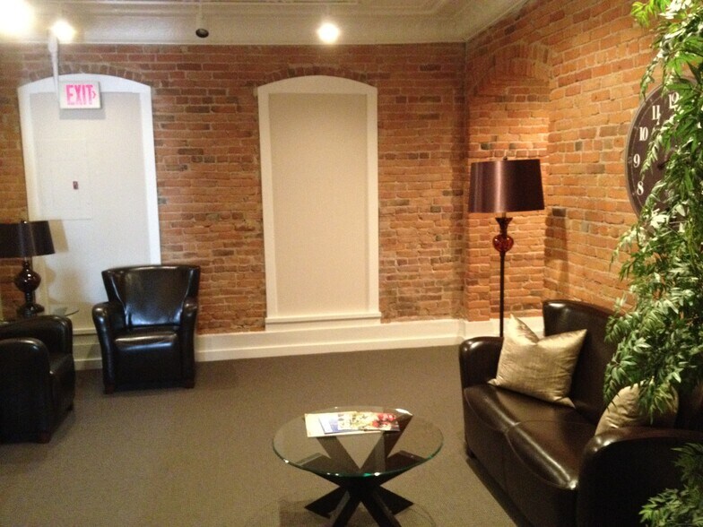 More Photos Of 109-115 N Center St, Northville Storefront Retail Office For Lease