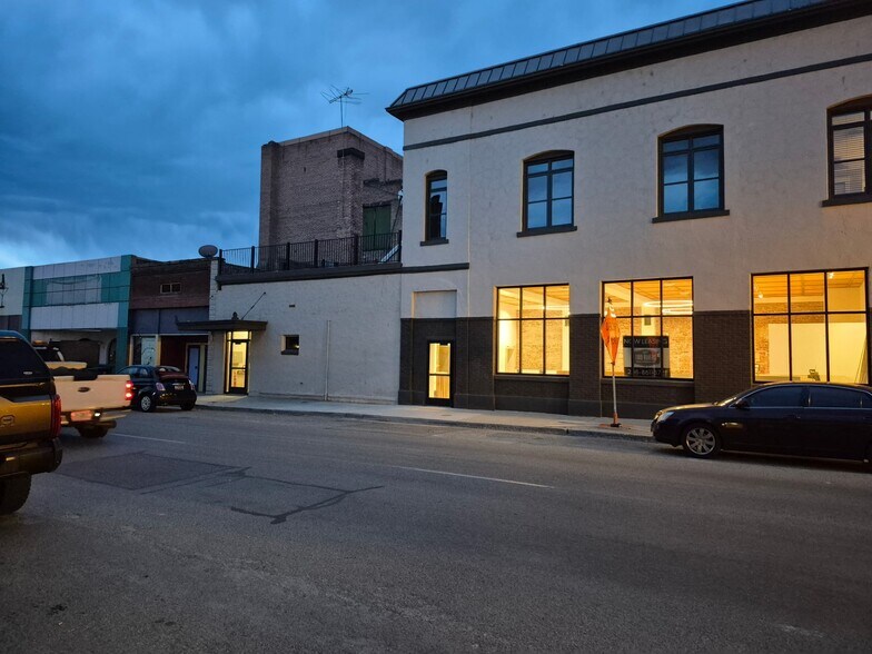 More Photos Of 348 State St, Weiser Storefront Retail Office For Lease