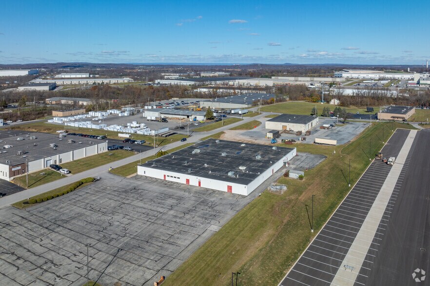 More Photos Of 20 Willow Springs Cir, York Warehouse For Lease