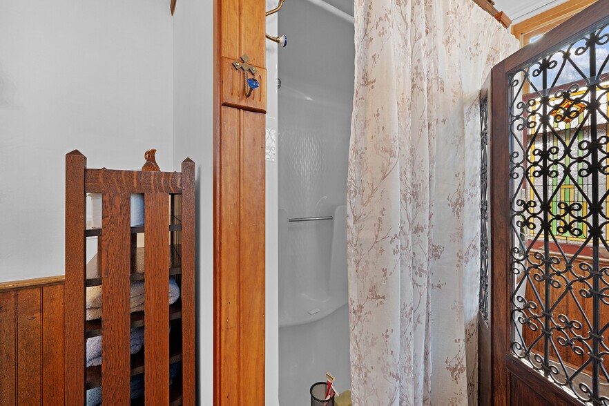 More Photos Of 30 Quarterline St, Newaygo Specialty For Sale