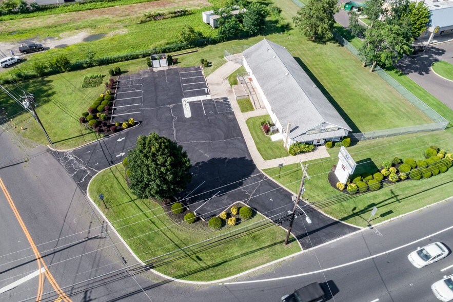 More Photos Of 1555 Route 38, Lumberton Showroom For Sale