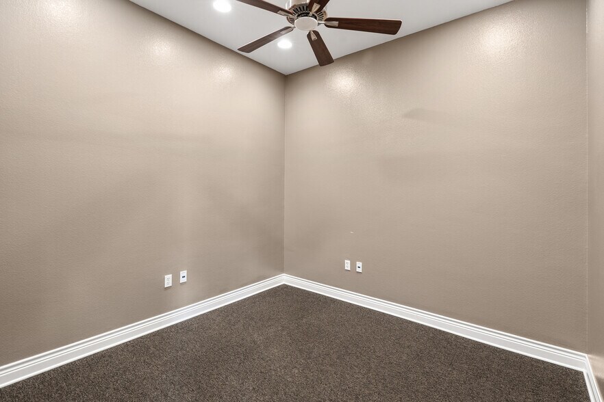 More Photos Of 1490 Rusk Rd, Round Rock Coworking Space