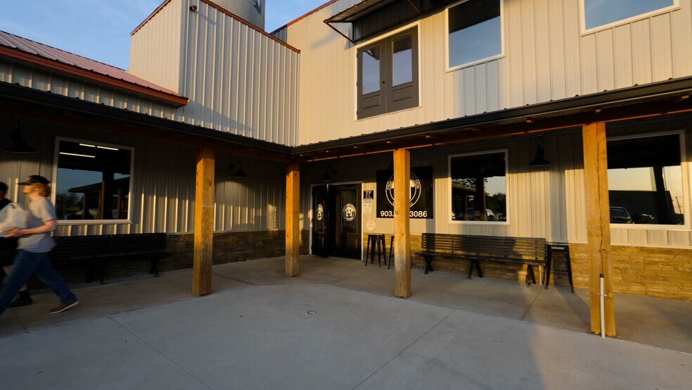Primary Photo Of 416 W Front St, De Kalb Freestanding For Sale