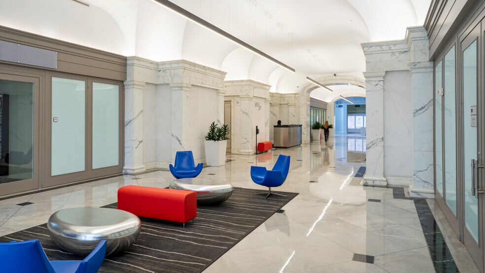 More Photos Of 600 N Pearl St, Dallas Office For Lease