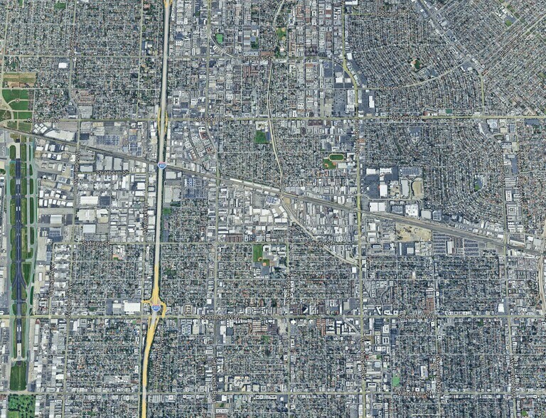 More Photos Of 7815 Van Nuys Blvd, Panorama City Distribution For Lease