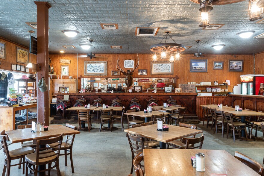 More Photos Of 311 Main St, Bandera Restaurant For Sale