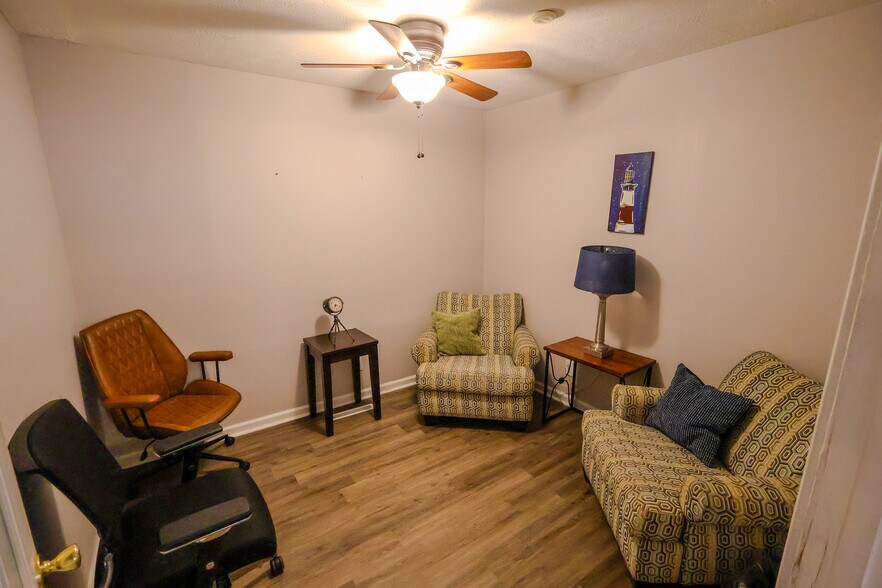 More Photos Of 2212 Hope Mills Rd, Fayetteville Office For Sale