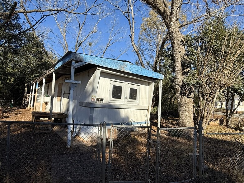 More Photos Of 515 Pine Bluff Rd, Albany Manufactured Housing Mobile Home Park For Sale