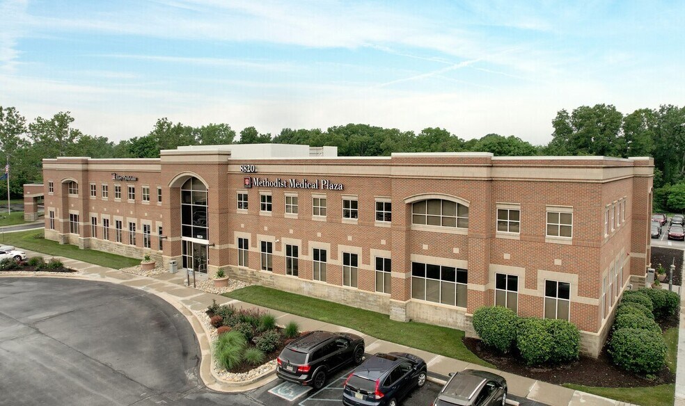 More Photos Of 8820-8830 S Meridian St, Indianapolis Medical For Lease