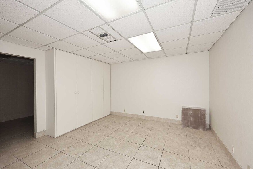 More Photos Of 5230 N 16th St, Phoenix Office For Sale