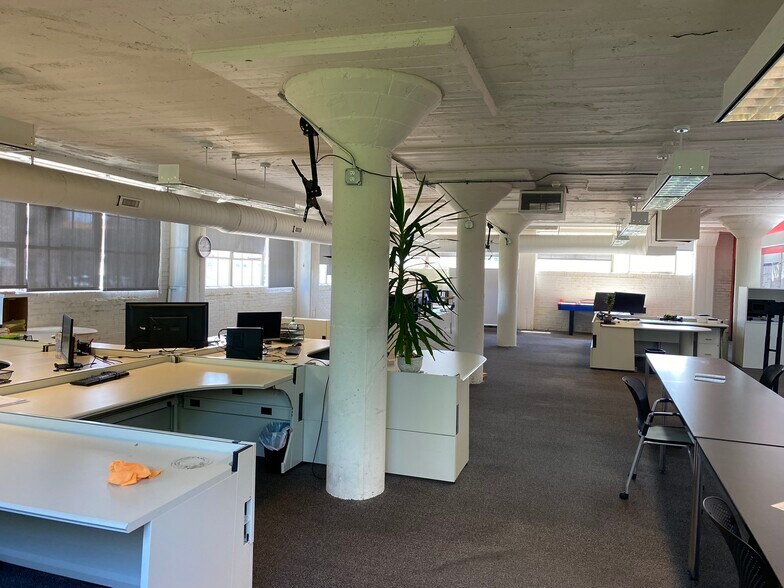 More Photos Of 319 N Main Ave, Springfield Office For Lease