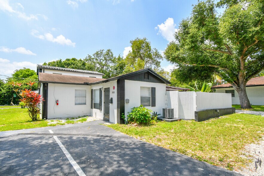 More Photos Of 3315-3331 SW 15th Ave, Fort Lauderdale Apartments For Sale