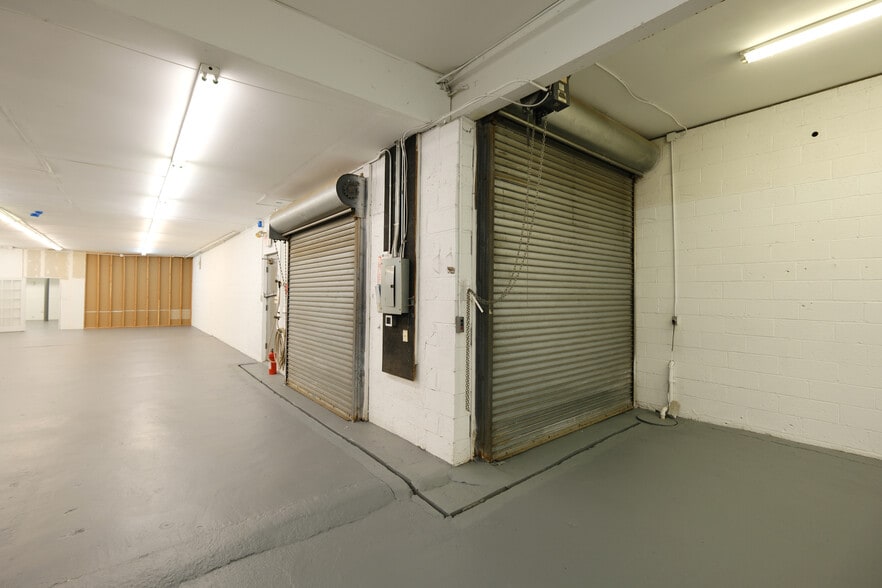 More Photos Of 30 W Price St, Linden Flex For Sale