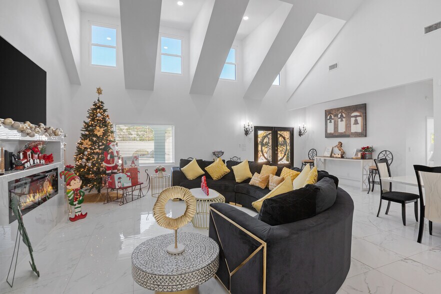 More Photos Of 2565 N State Highway 16, Fredericksburg Specialty For Sale