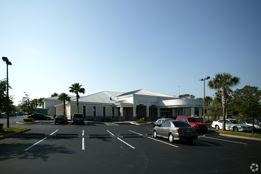 More Photos Of 5238 Mason Corbin Ct, Fort Myers Office For Sale