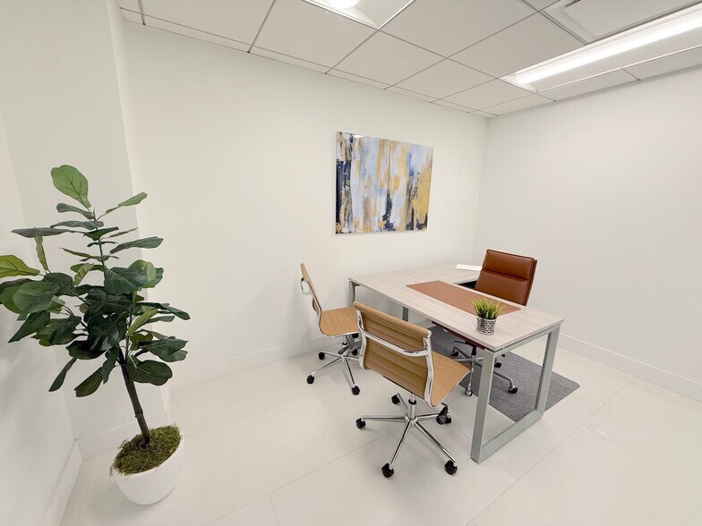 More Photos Of 1000 Brickell Ave, Miami Office For Lease