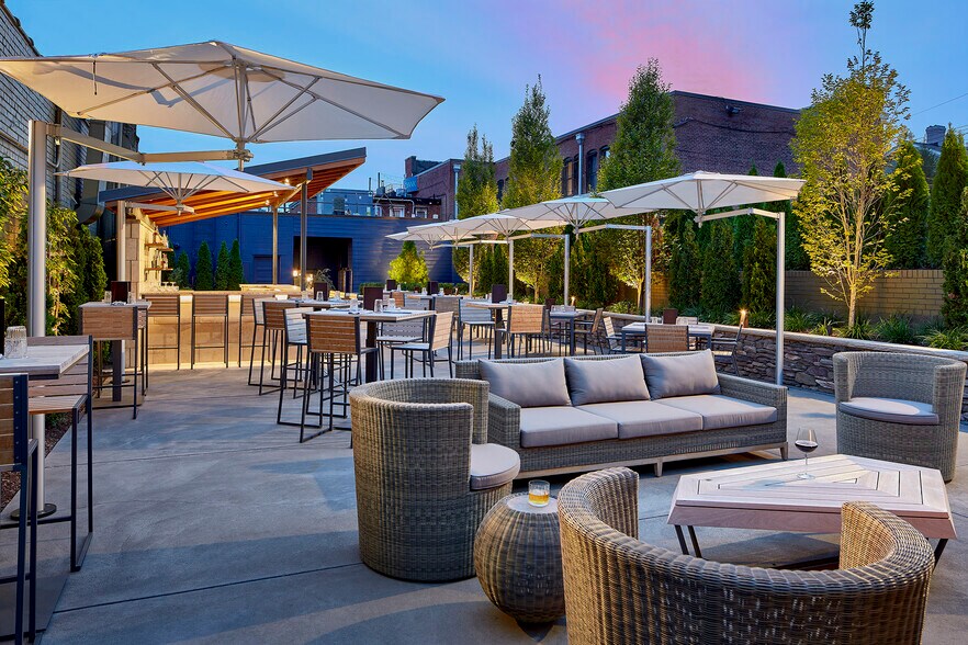 More Photos Of 409 Beaver St, Sewickley General Retail For Sale