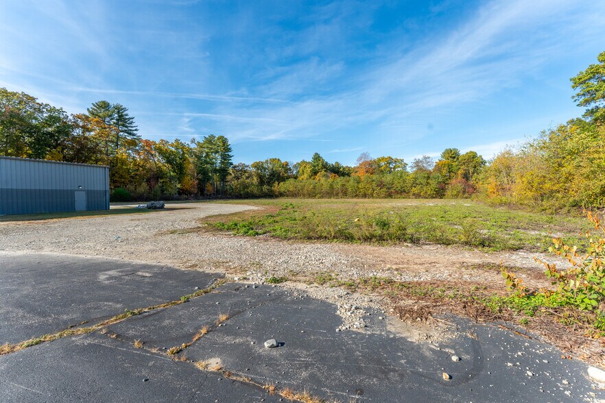 More Photos Of 429 Lake Rd, Killingly Warehouse For Sale