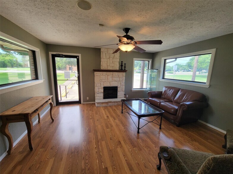 More Photos Of 7651 Main St, Frisco Office For Lease