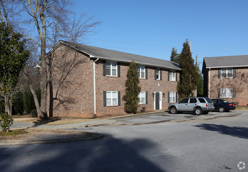 Primary Photo Of 393 Stone Mountain St, Lawrenceville Apartments For Sale