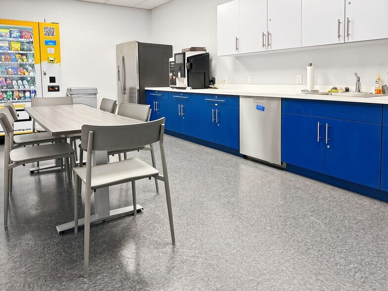 More Photos Of 7901 SW 6th Ct, Plantation Coworking Space