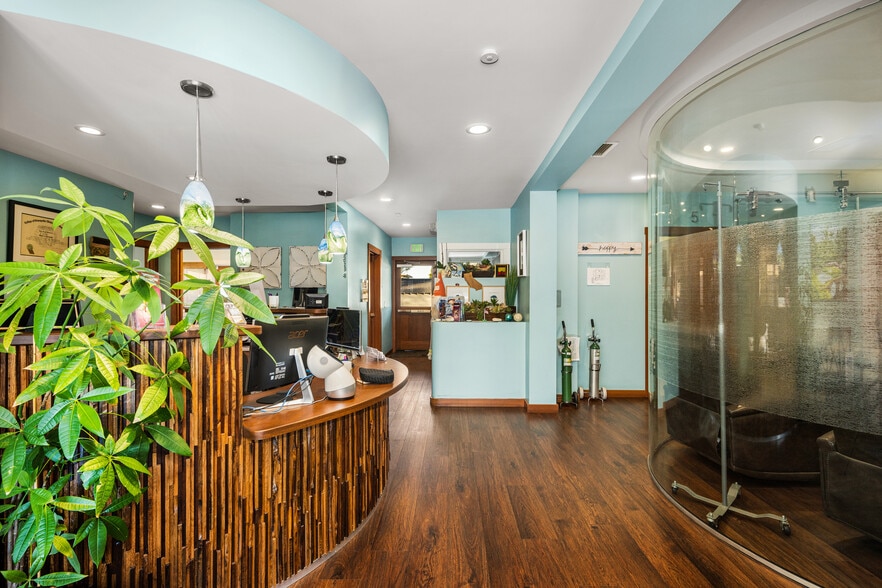 More Photos Of 615 E Chapman Ave, Orange Medical For Sale