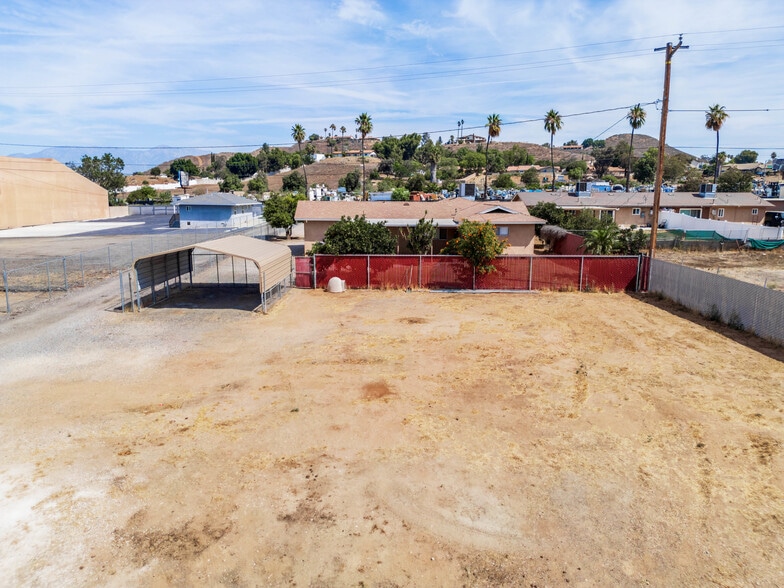 More Photos Of 6331 Pedley Rd, Riverside Contractor Storage Yard For Sale