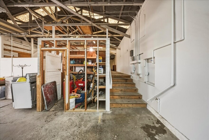 More Photos Of 414 N O St, Lompoc Warehouse For Sale