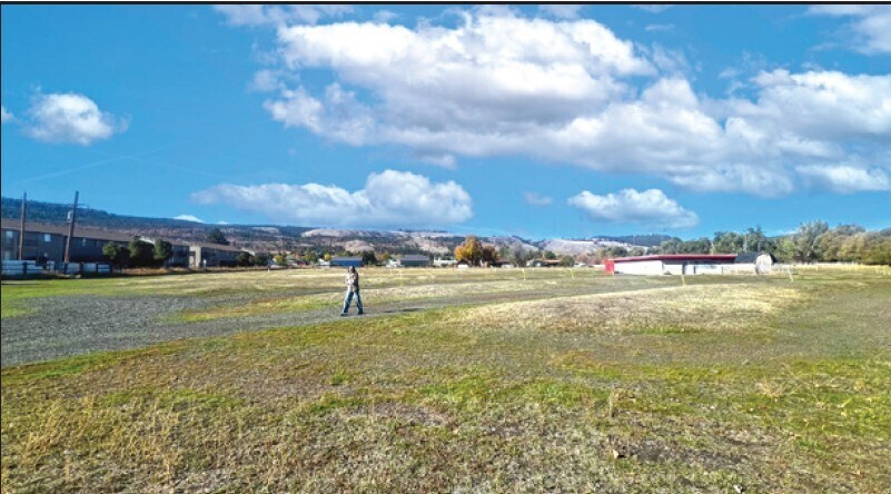 More Photos Of 404 20th st, La Grande Land For Sale