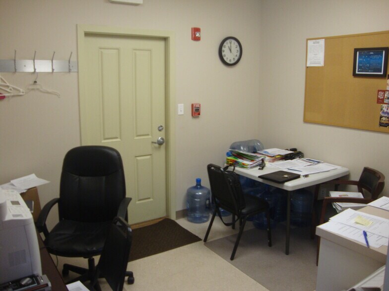 More Photos Of 167 Main St, Metuchen Medical For Lease