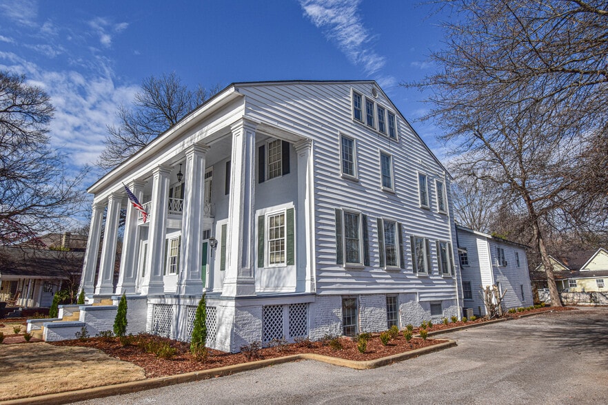 More Photos Of 2606 8th St, Tuscaloosa Office Residential For Sale