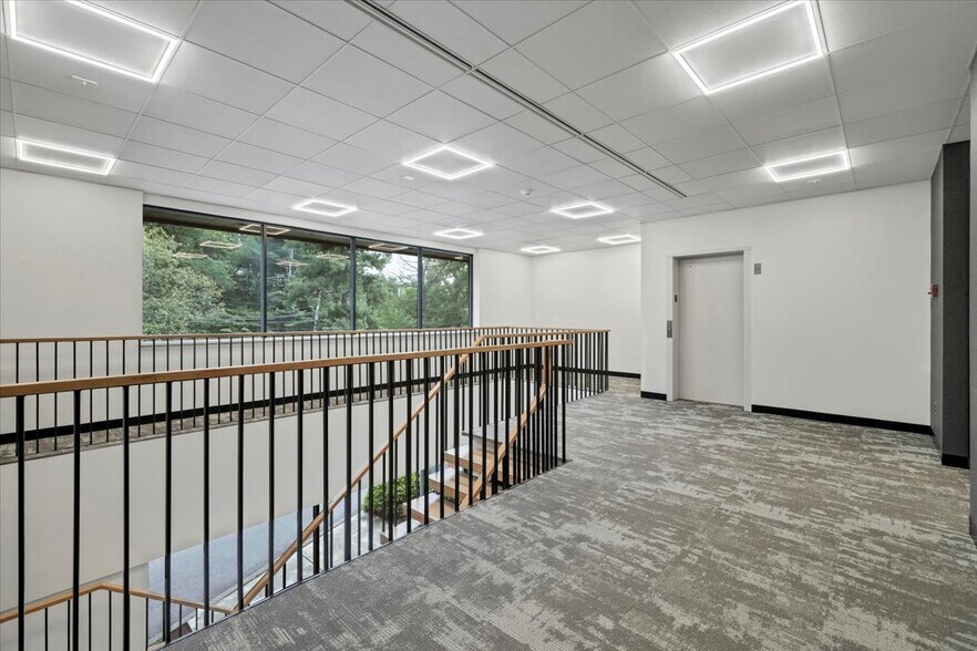 More Photos Of 180 Summit Ave, Montvale Medical For Lease