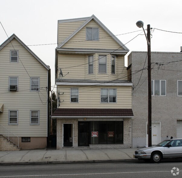 Primary Photo Of 500 KENNEDY Blvd, Bayonne Office Residential For Lease