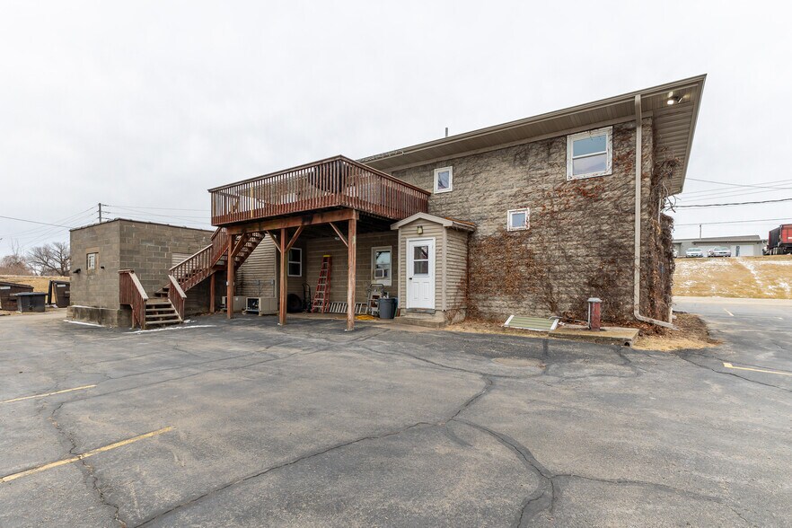 More Photos Of 3410 County Road HHH, Cuba City Bar For Sale