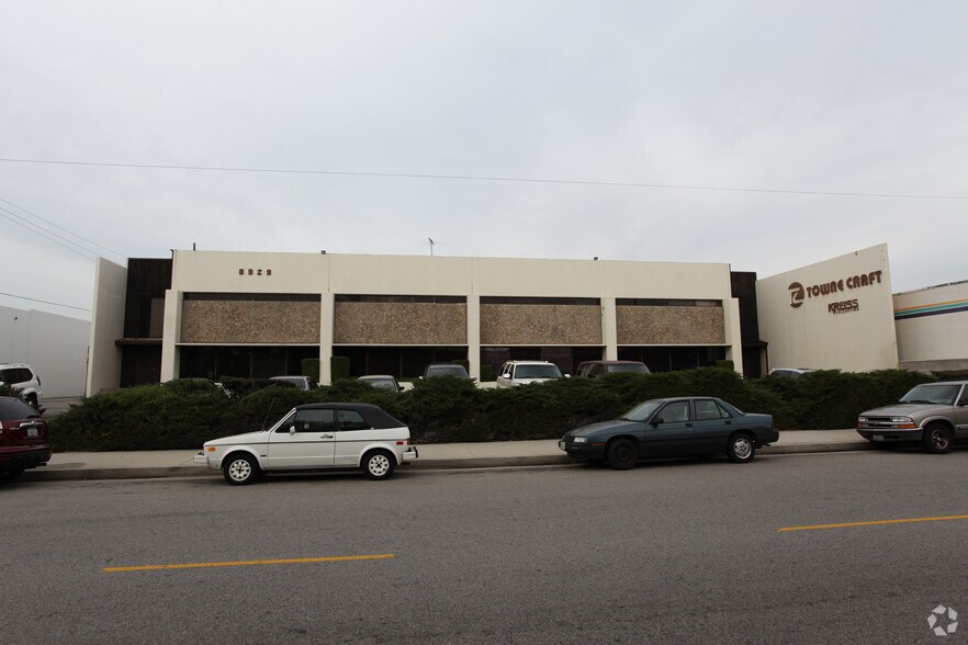 More Photos Of 8929 Oso Ave, Chatsworth Manufacturing For Lease
