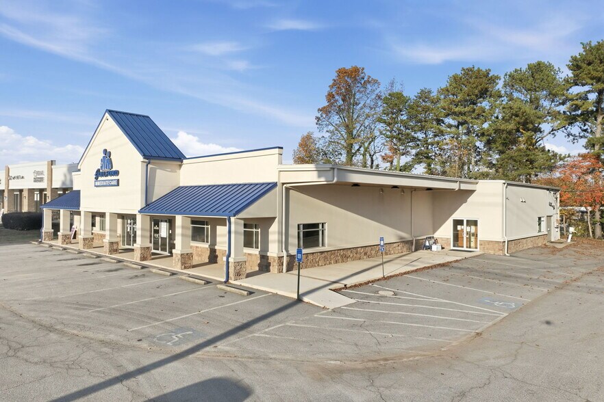 More Photos Of 1080 Dawsonville Hwy, Gainesville Freestanding For Lease
