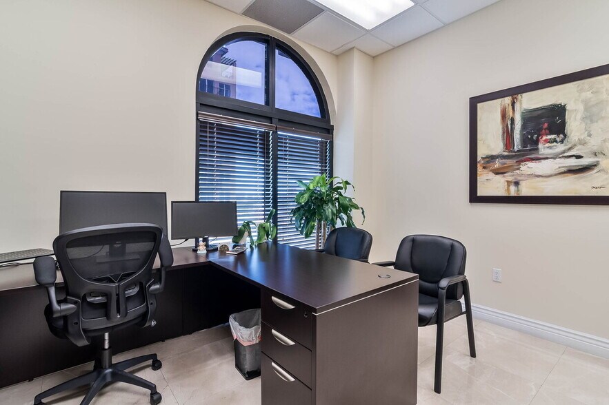 More Photos Of 1600 Ponce De Leon Blvd, Coral Gables Office For Lease