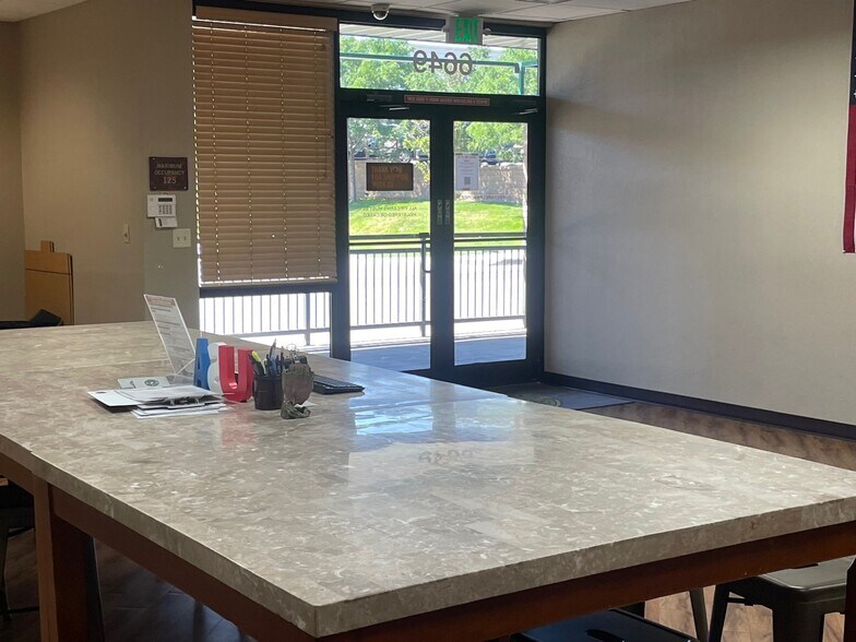 More Photos Of 6649 S Paris St, Centennial Storefront Retail Office For Lease
