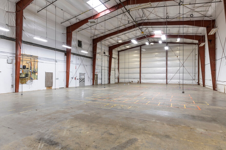 More Photos Of 2123 W Elmore St, Seattle Warehouse For Lease