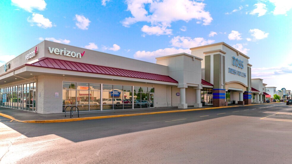 More Photos Of 200 Triangle Ctr, Longview Unknown For Lease