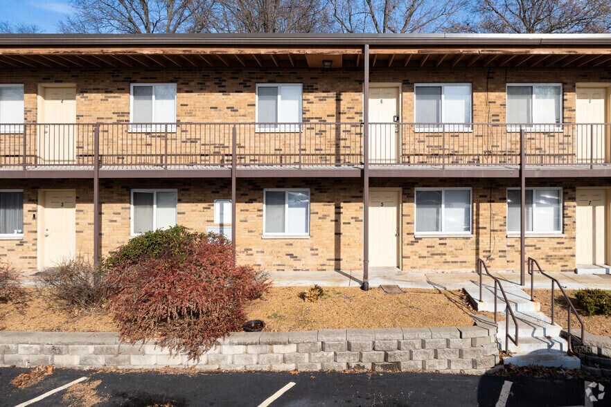 More Photos Of 9860 Le Coeur Ct, Saint Ann Apartments For Sale