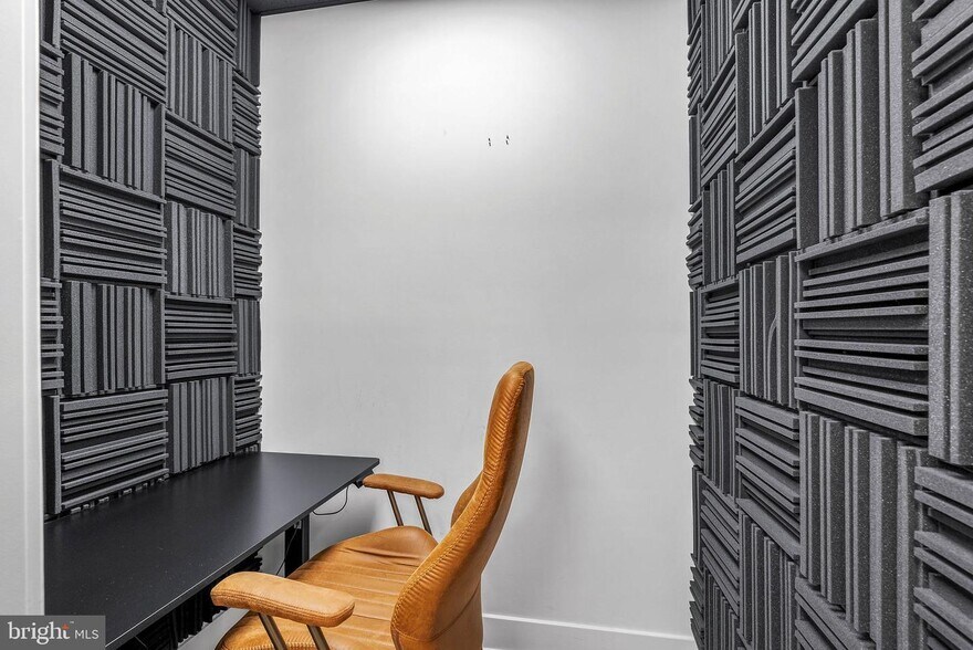 More Photos Of 160-164 N 2nd St, Philadelphia Apartments For Sale